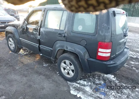 2010 Jeep Liberty Sport z USA, uszkodzony, nr VIN 1J4PN2GK3AW178481